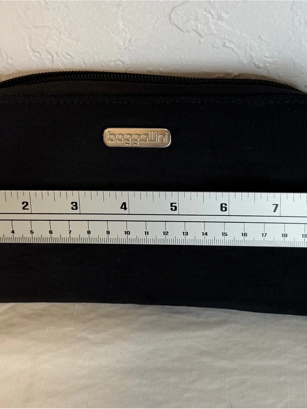 Baggallini Black Zip-Around Wristlet Wallet RFID